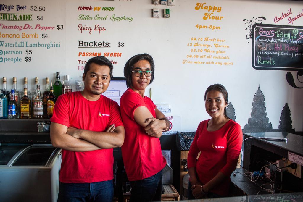 Top Banana Guesthouse & Rooftop Bar Phnom Penh Exterior foto